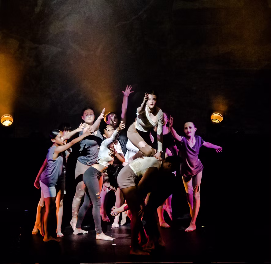 Contemporary Dance class at Barefoot Camden